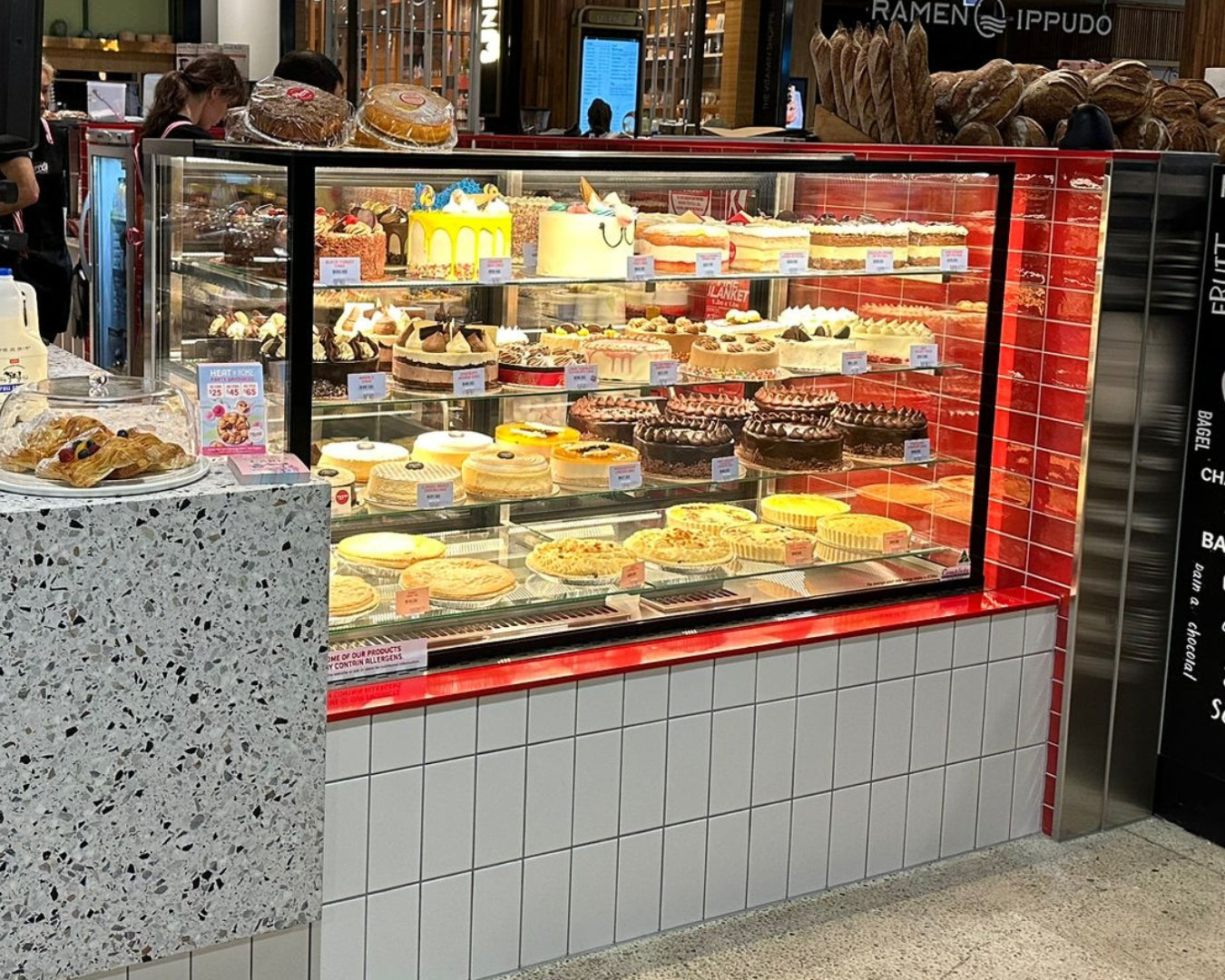 CDE Refrigerated Display Cabinet