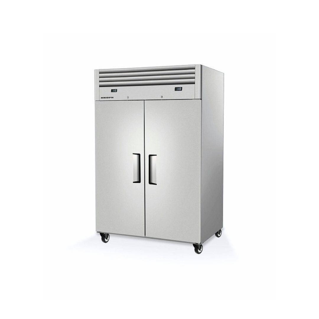 Skope 
 commercial upright double solid door stainless steel fridge for restaurant and bakery use